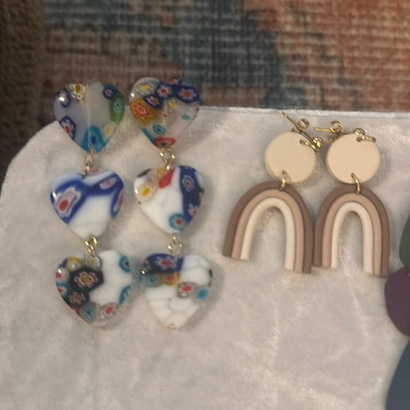 Earring bundle - Picture 2 of 3